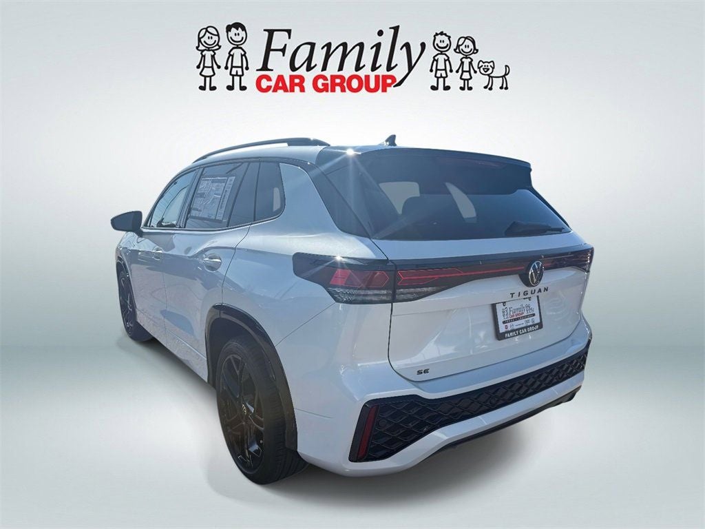 2026 Volkswagen Tiguan 2.0T SE R-Line Black