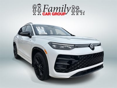 2026 Volkswagen Tiguan 2.0T SE R-Line Black