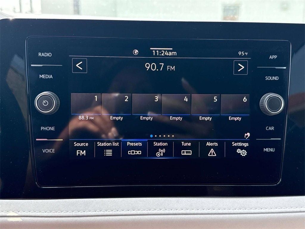 2025 Volkswagen Taos 1.5T SE