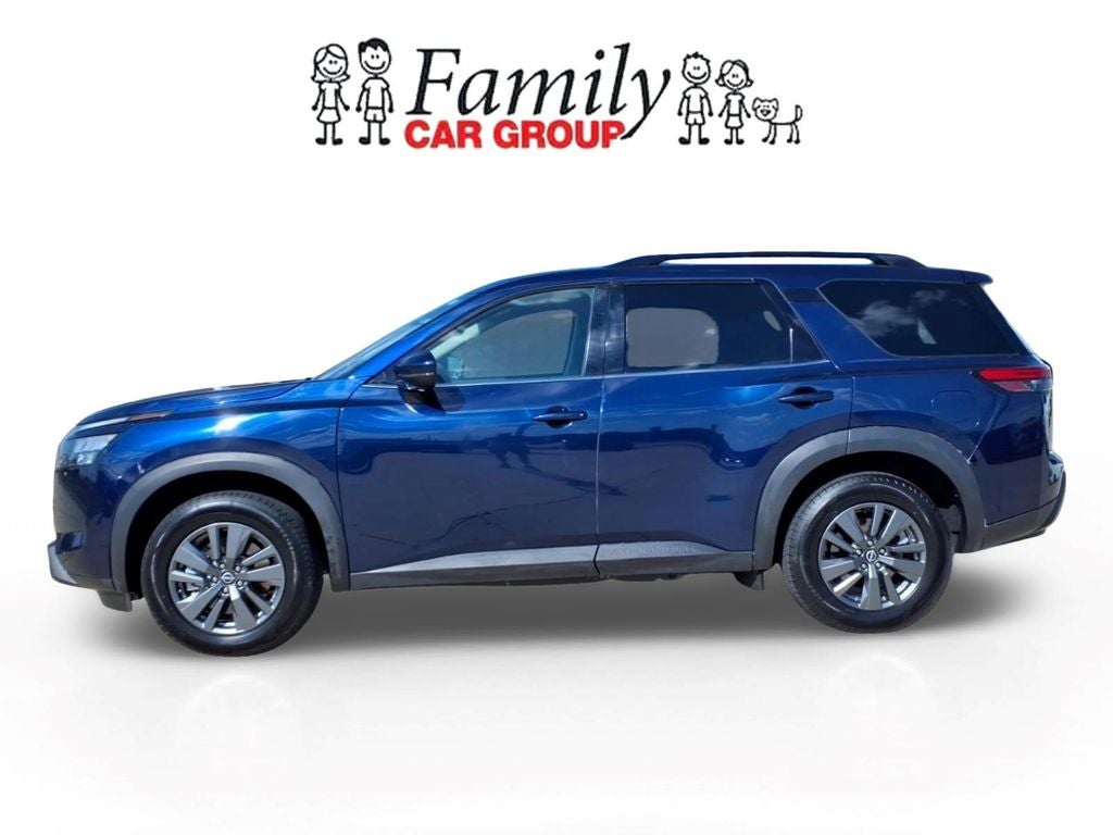 2025 Nissan Pathfinder SV