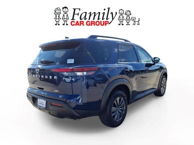 2025 Nissan Pathfinder SV