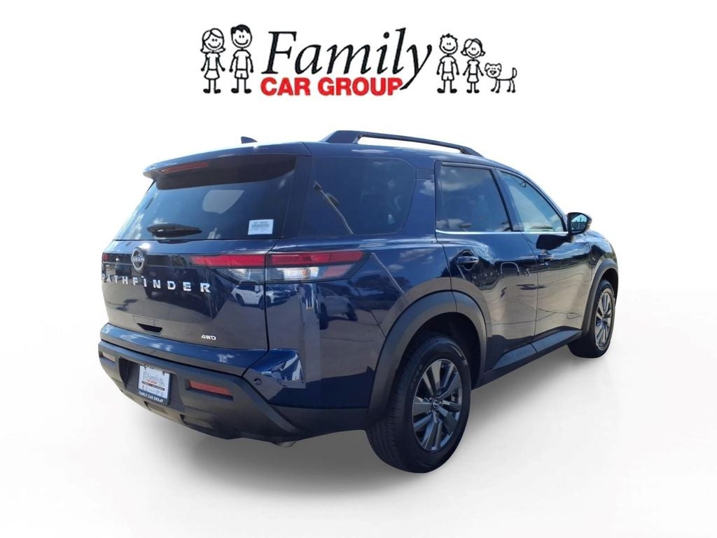 2025 Nissan Pathfinder SV