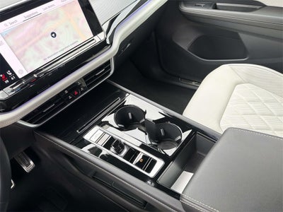 2025 Volkswagen Atlas Cross Sport 2.0T SEL Premium R-Line