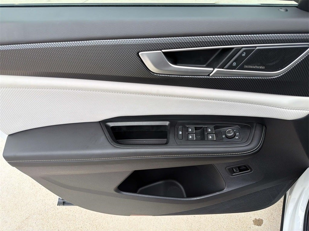 2025 Volkswagen Atlas Cross Sport 2.0T SEL Premium R-Line