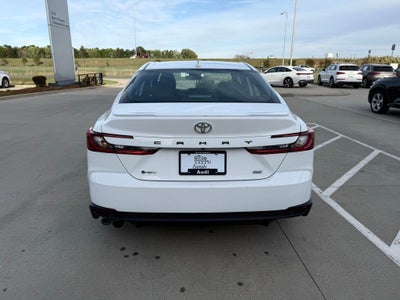 2025 Toyota Camry SE