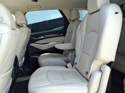2022 Buick Enclave Essence
