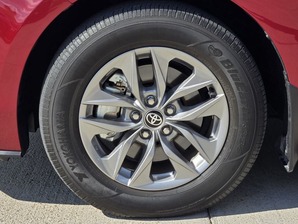 2026 Toyota Sienna XLE 8 Passenger