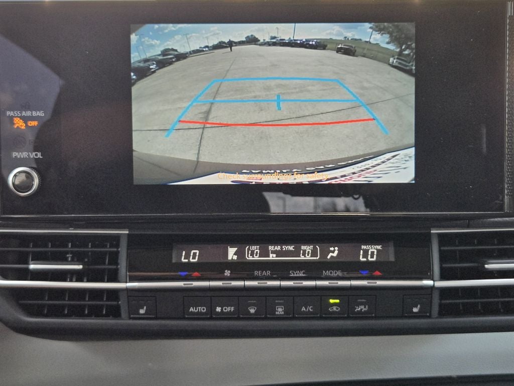 2026 Toyota Sienna XLE 8 Passenger