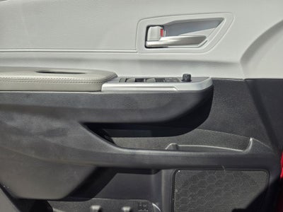 2026 Toyota Sienna XLE 8 Passenger