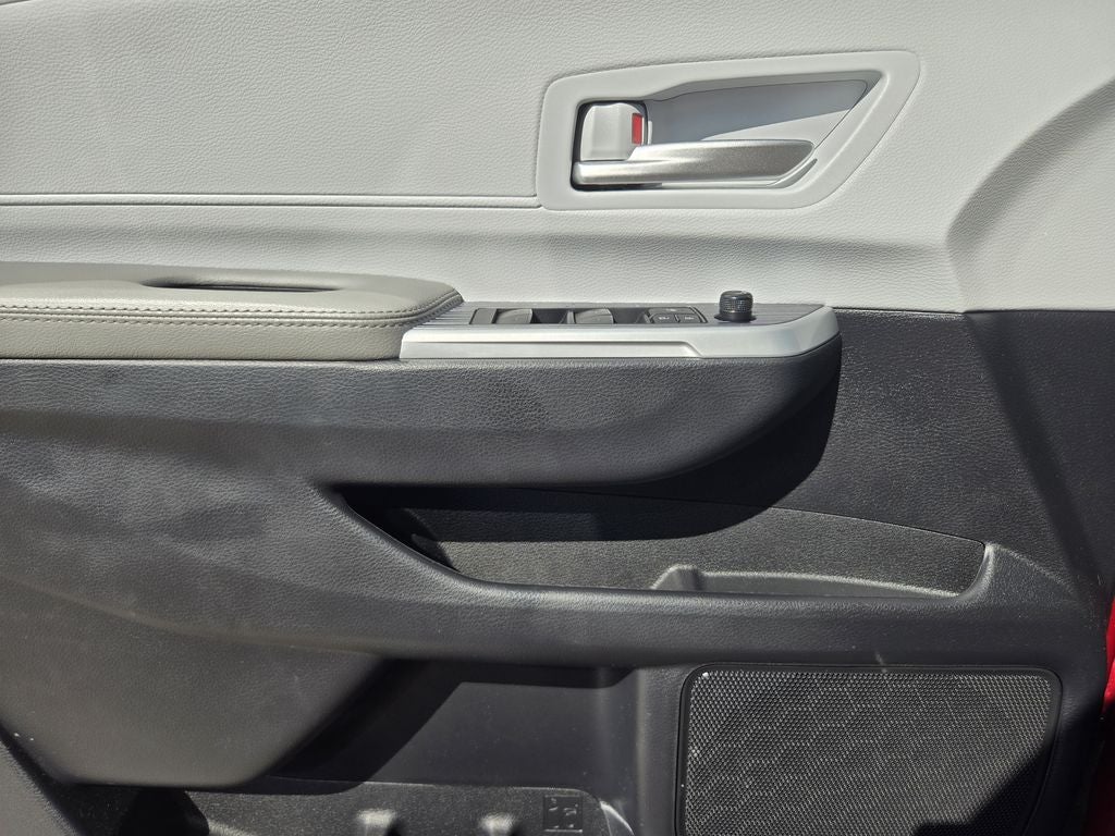 2026 Toyota Sienna XLE 8 Passenger