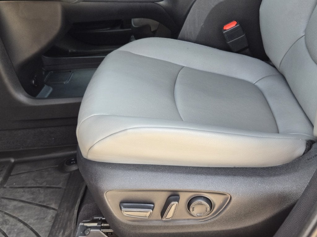 2026 Toyota Sienna XLE 8 Passenger