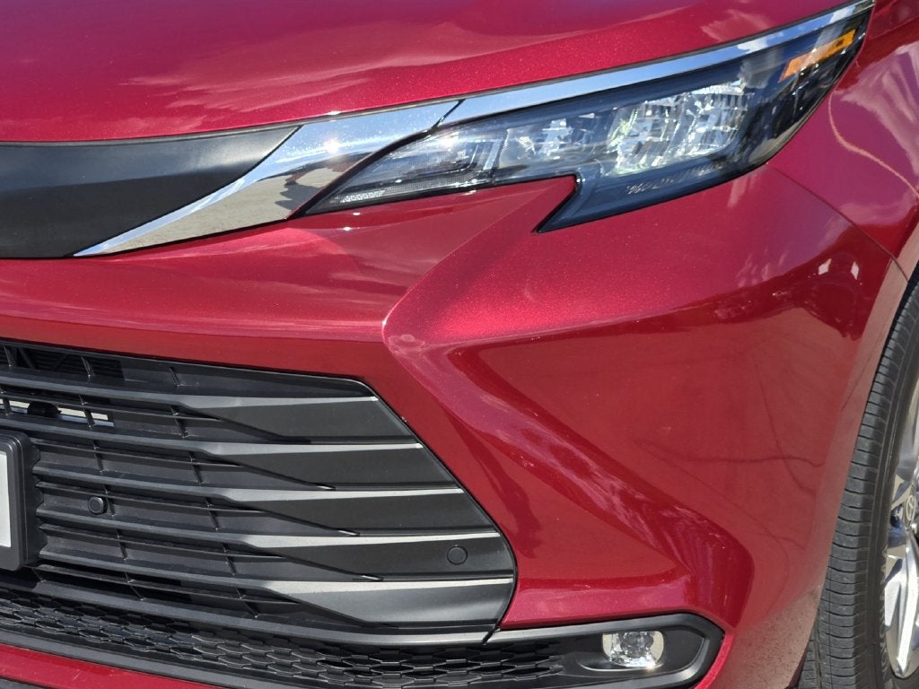 2026 Toyota Sienna XLE 8 Passenger