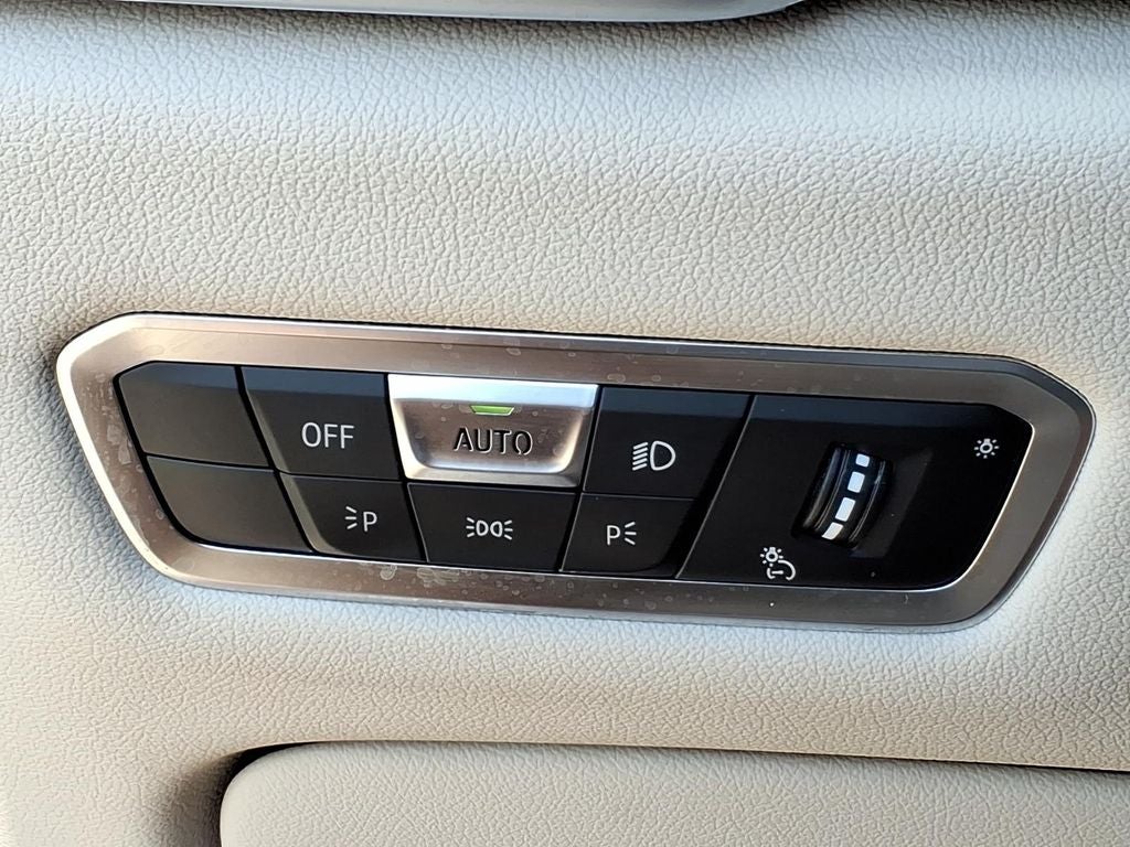 2023 BMW X6 xDrive40i