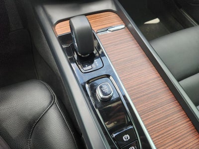 2024 Volvo S60 B5 Plus Dark Theme