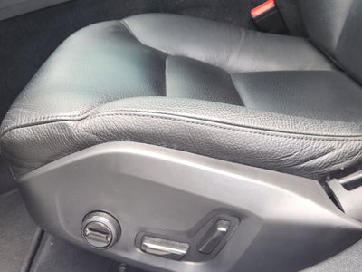 2024 Volvo S60 B5 Plus Dark Theme
