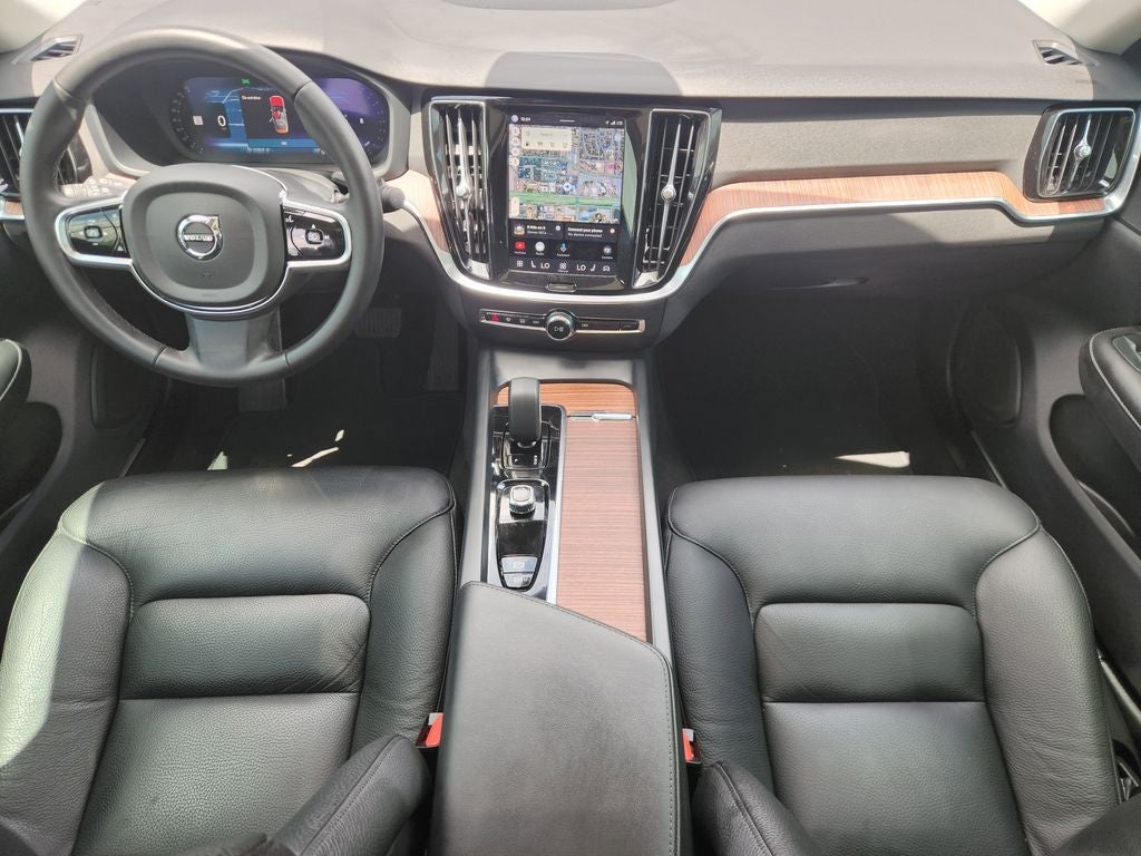 2024 Volvo S60 B5 Plus Dark Theme