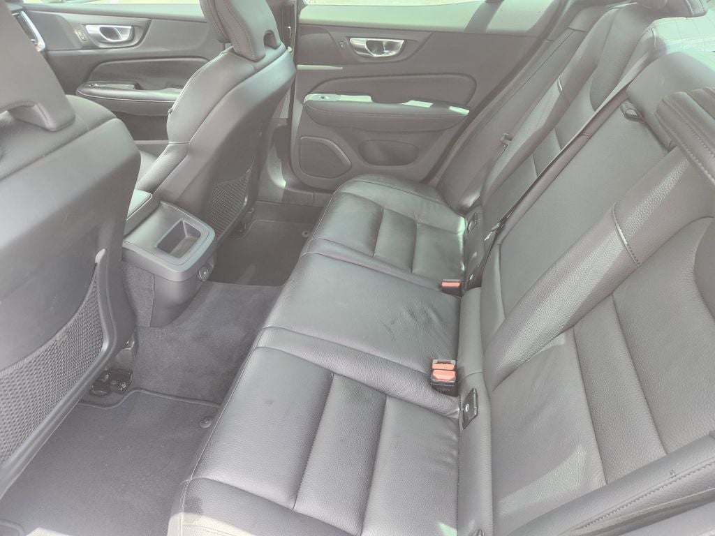 2024 Volvo S60 B5 Plus Dark Theme