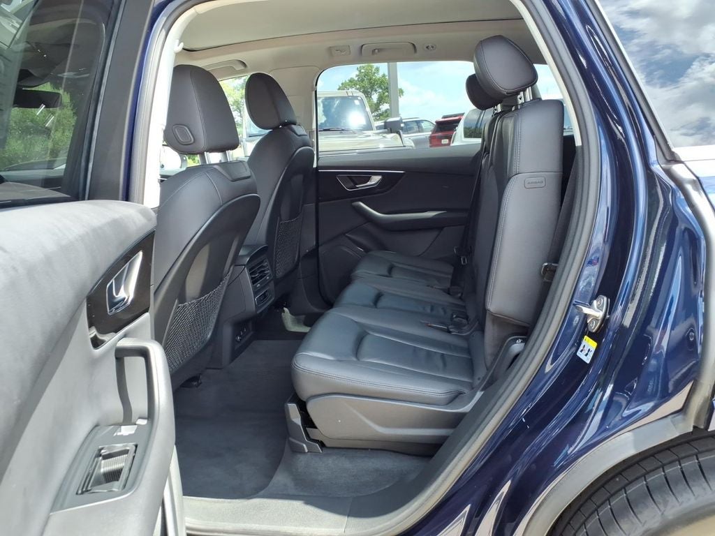 2022 Audi Q7 45 Premium Plus quattro