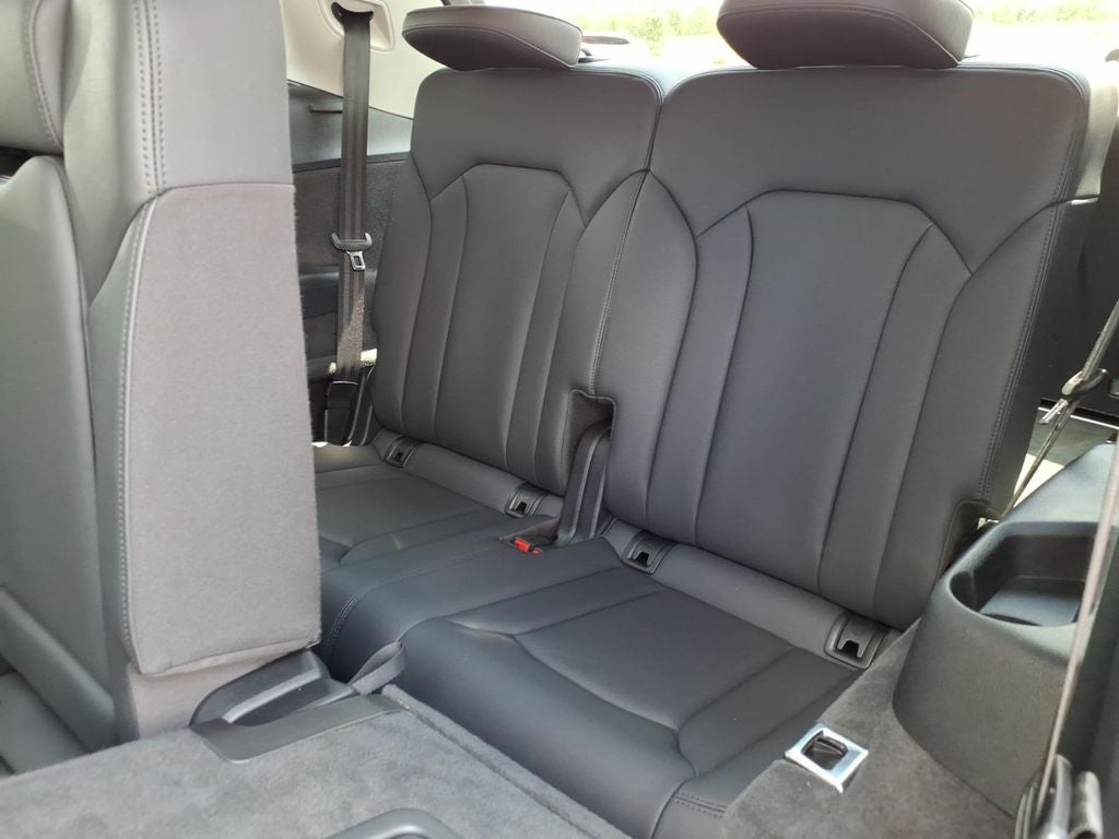 2022 Audi Q7 45 Premium Plus quattro