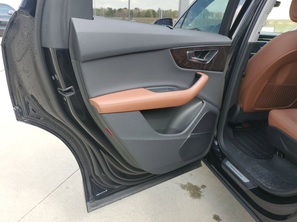 2021 Audi Q7 55 Prestige quattro