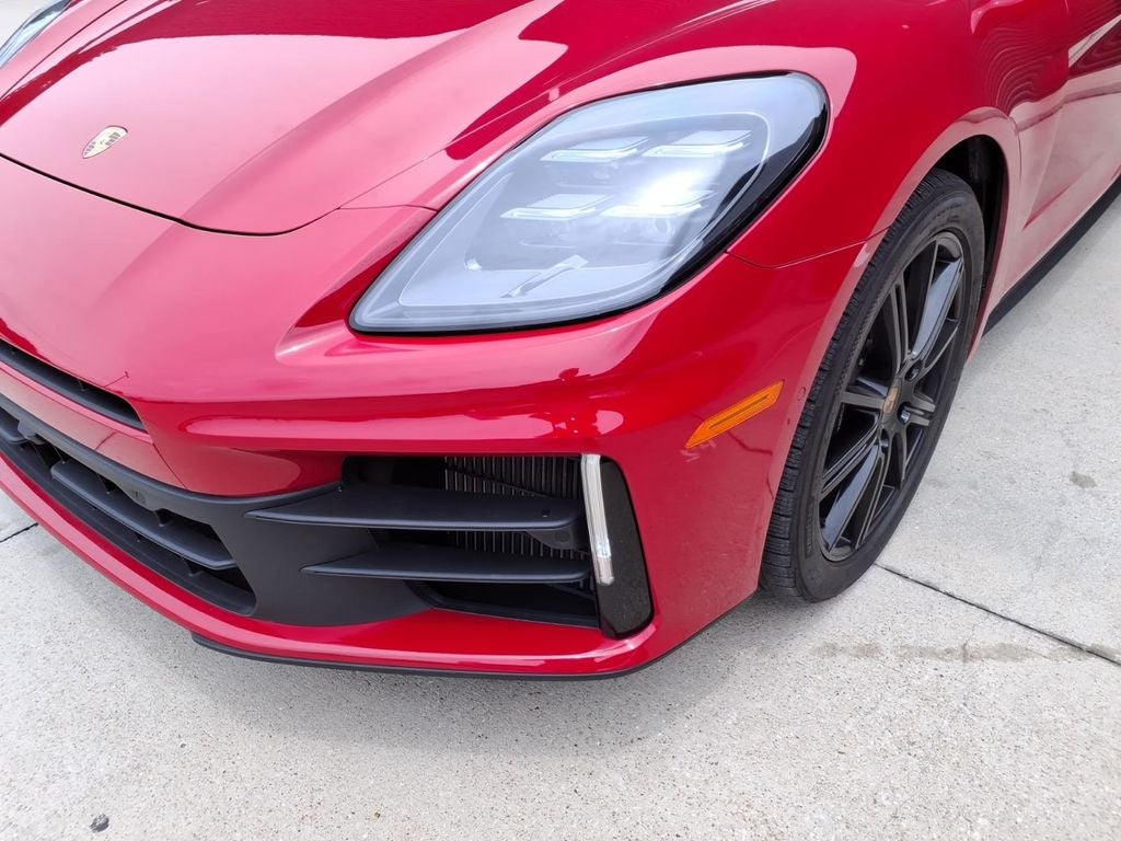 2026 Porsche Panamera 4