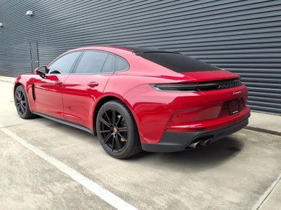 2026 Porsche Panamera 4