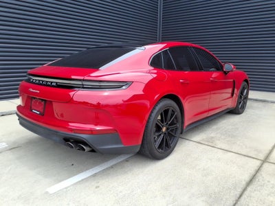 2026 Porsche Panamera 4