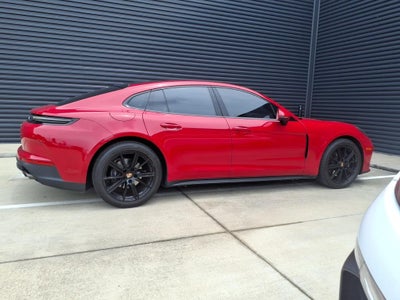 2026 Porsche Panamera 4