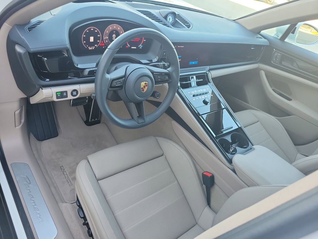 2025 Porsche Panamera 4