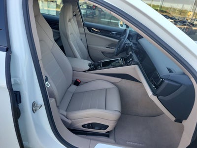 2025 Porsche Panamera 4