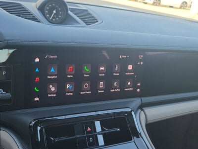 2025 Porsche Panamera 4