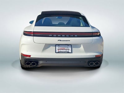 2025 Porsche Panamera 4
