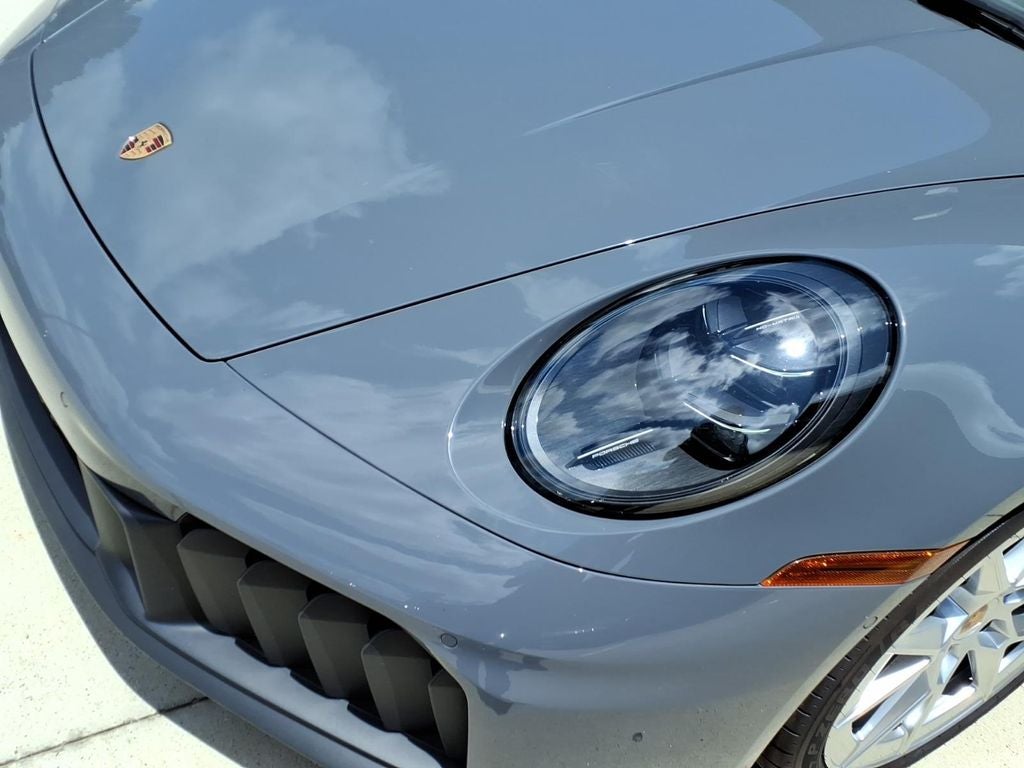 2025 Porsche 911 Carrera GTS