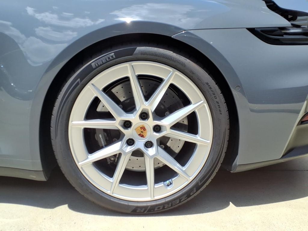 2025 Porsche 911 Carrera GTS