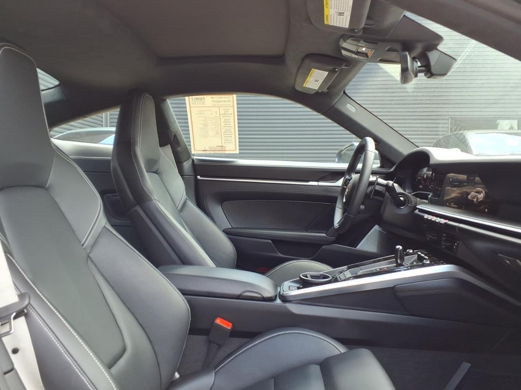 2025 Porsche 911 Carrera GTS