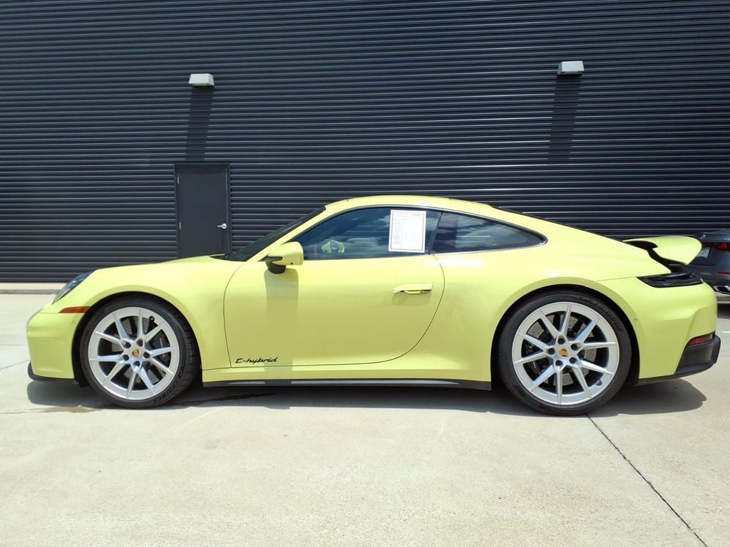 2025 Porsche 911 Carrera GTS