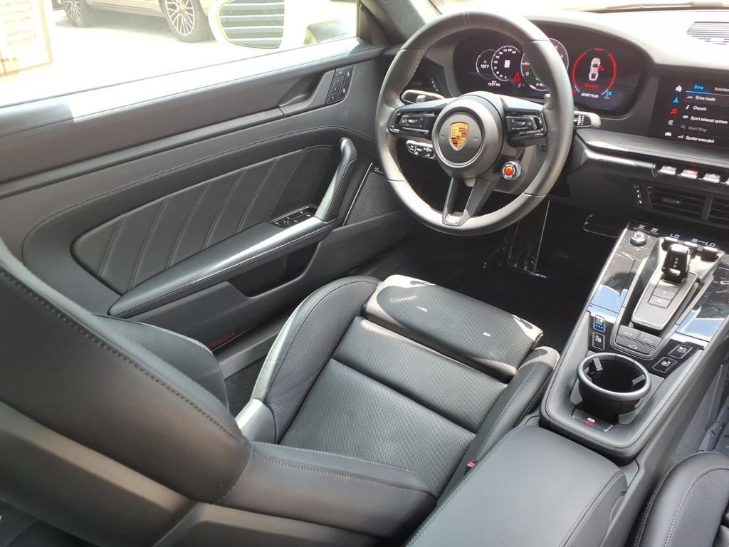 2025 Porsche 911 Carrera GTS