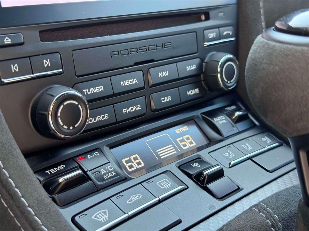 2024 Porsche 718 Cayman GT4 RS