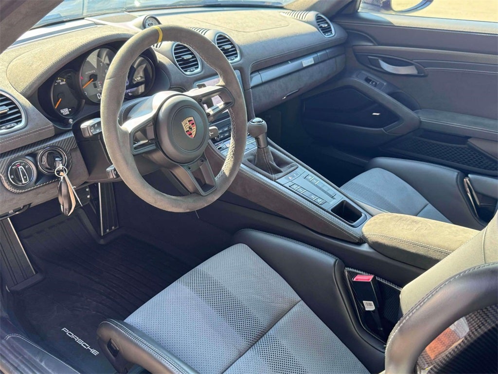 2024 Porsche 718 Cayman GT4 RS