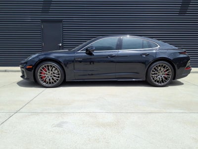 2026 Porsche Panamera E-Hybrid Turbo