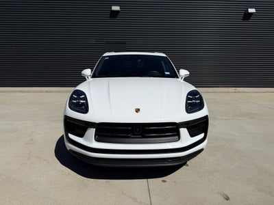 2023 Porsche Macan Base