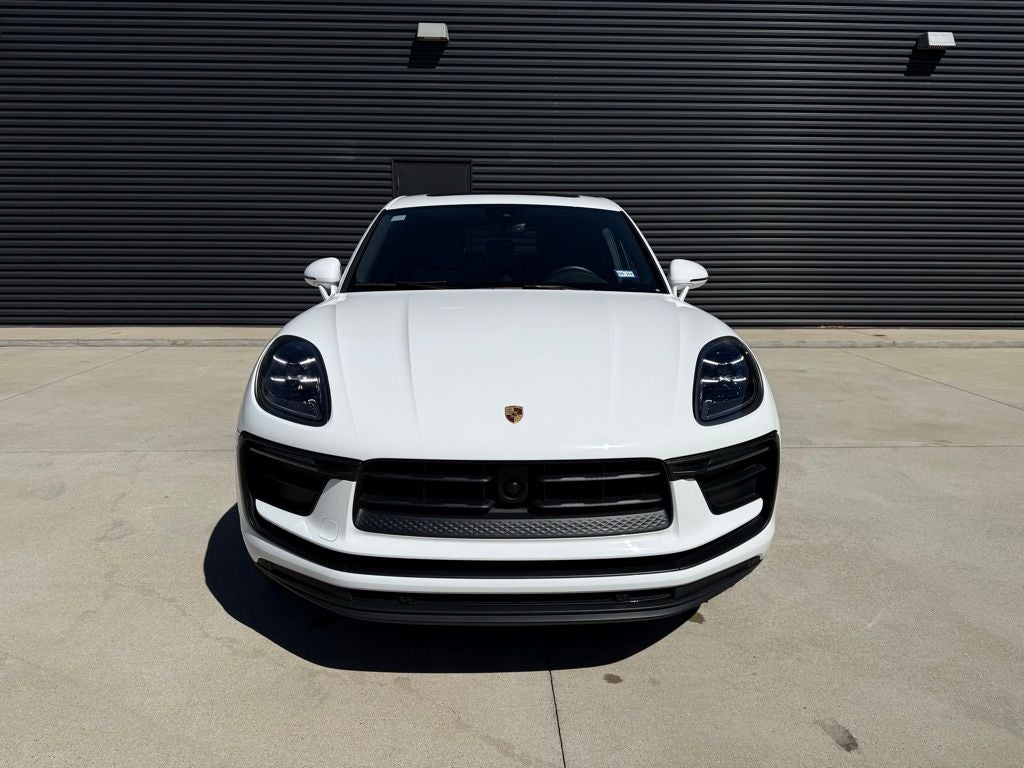 2023 Porsche Macan Base