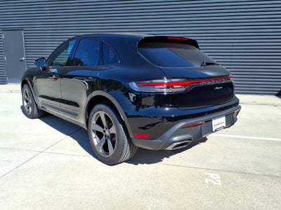 2026 Porsche Macan Base