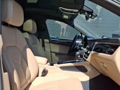 2022 Porsche Macan Base