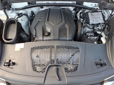 2022 Porsche Macan Base