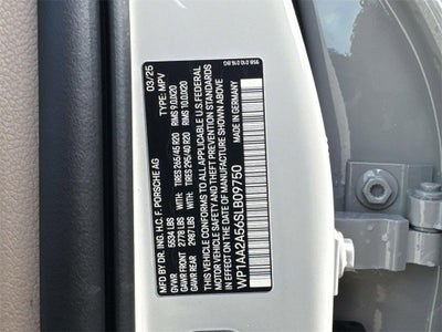 2025 Porsche Macan AWD