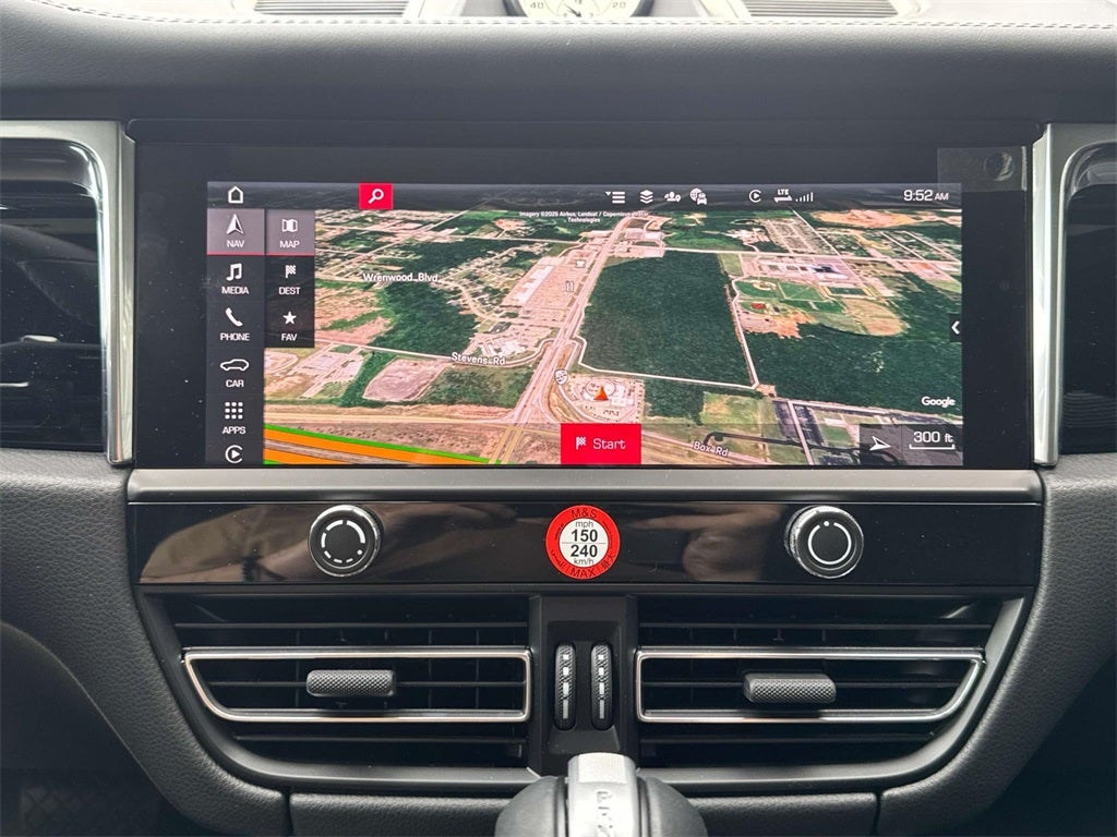 2025 Porsche Macan T