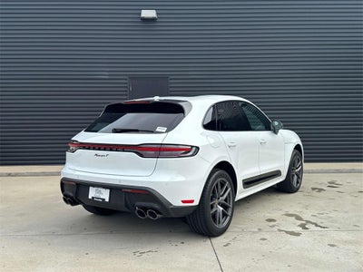 2025 Porsche Macan T