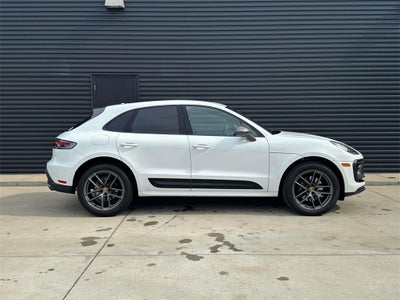2025 Porsche Macan T