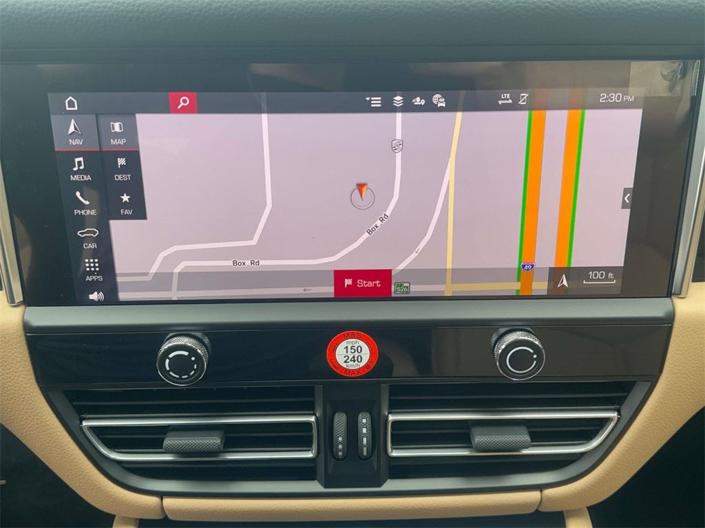 2025 Porsche Macan Base